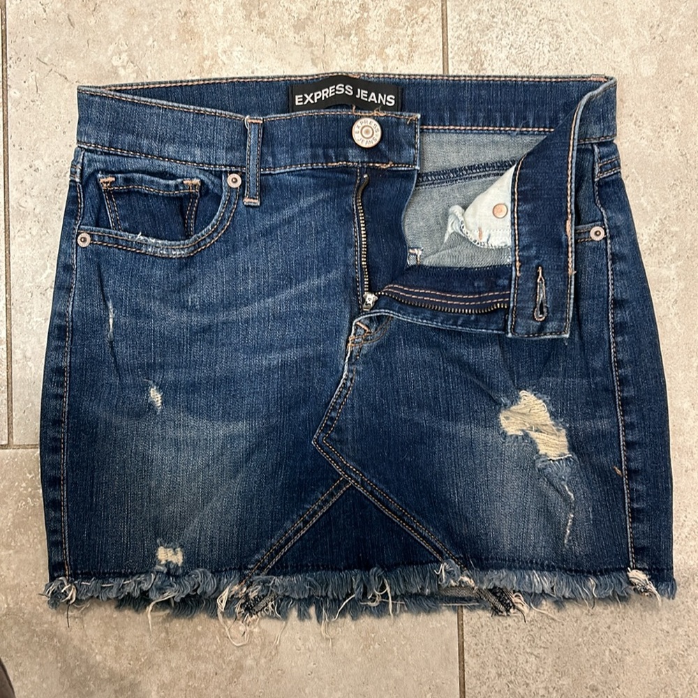 express denim skirt - Picture 3 of 4